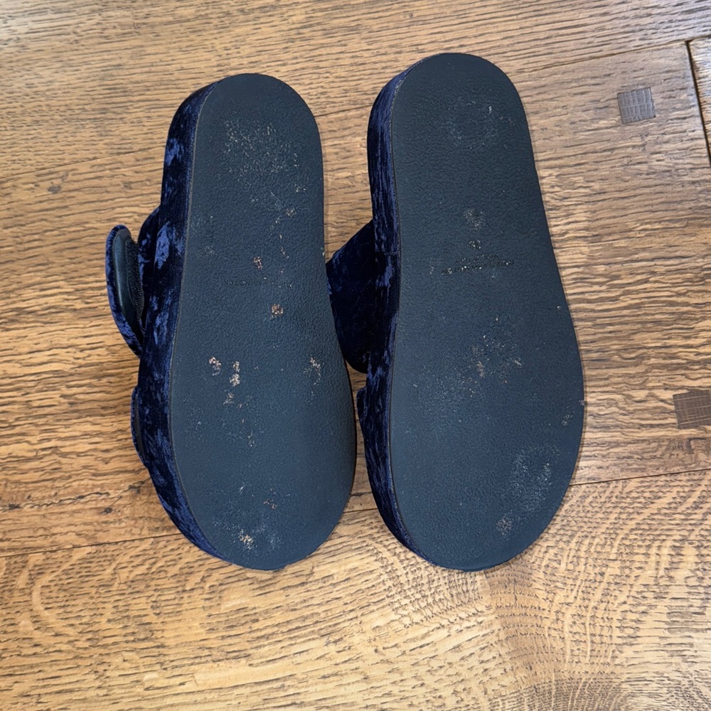 Dries Van Noten Navy Blue Velvet Mules - Picture 2 of 7